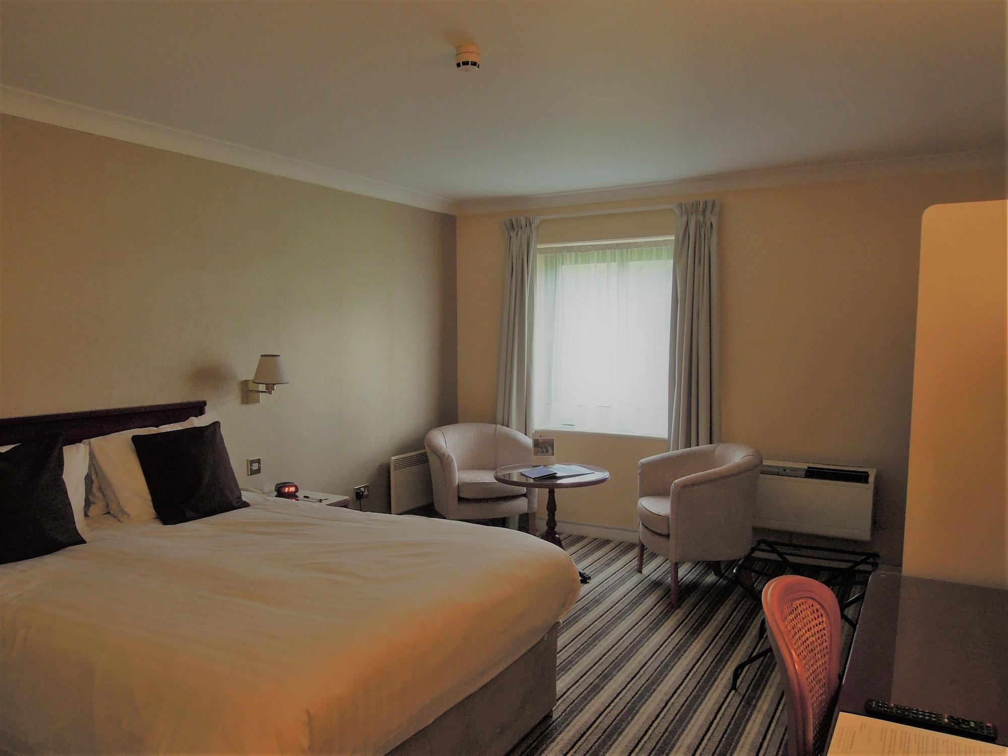 Best Western Plus Bentley Hotel, Leisure Club & Spa Thorpe on the Hill  Exterior foto