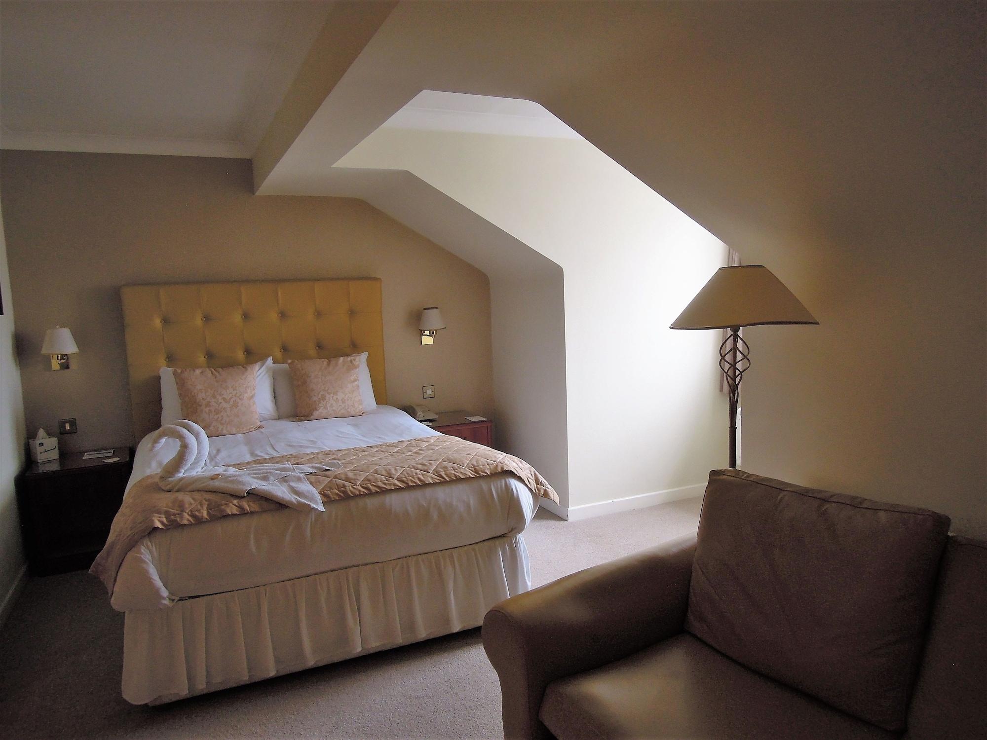 Best Western Plus Bentley Hotel, Leisure Club & Spa Thorpe on the Hill  Exterior foto