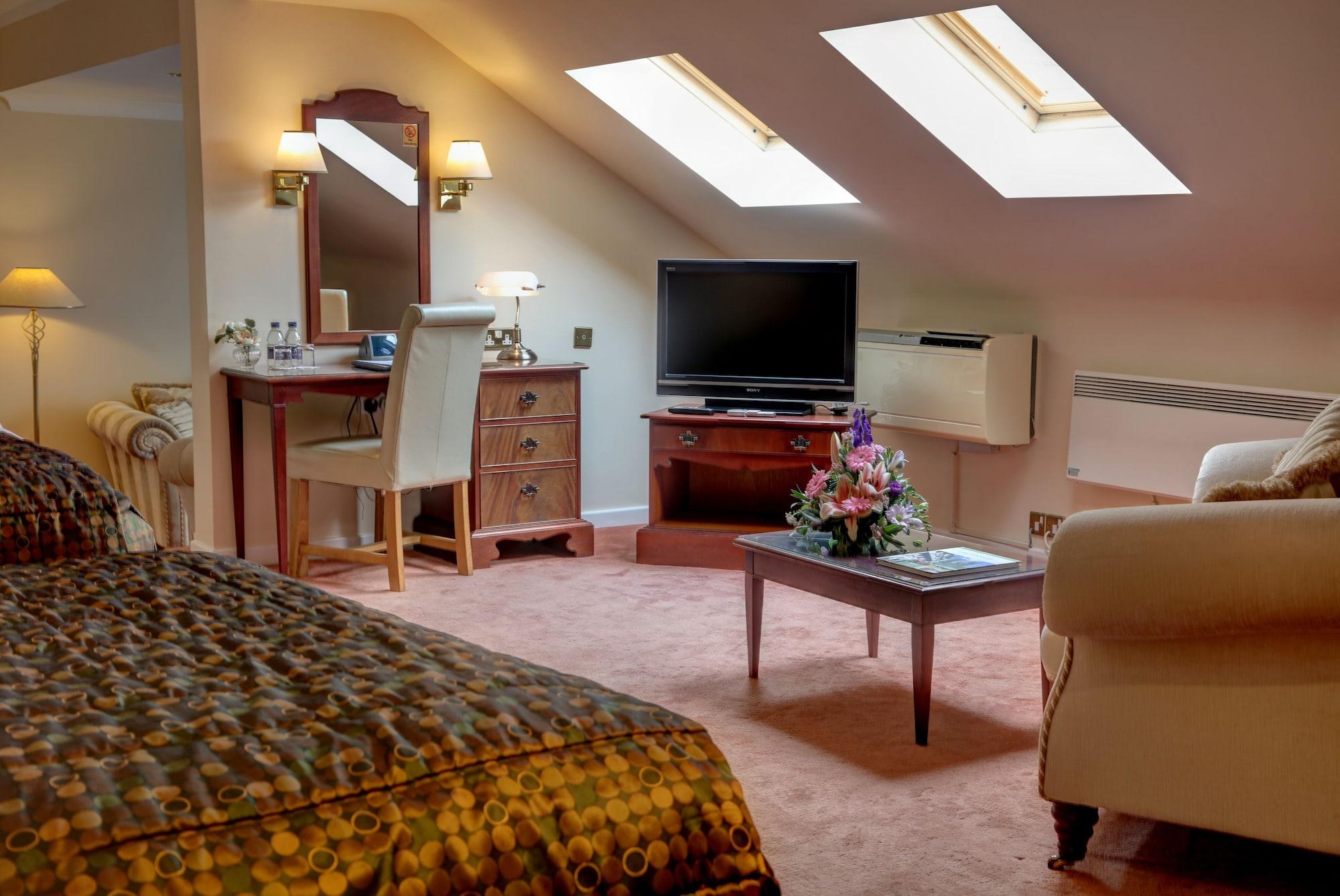 Best Western Plus Bentley Hotel, Leisure Club & Spa Thorpe on the Hill  Exterior foto