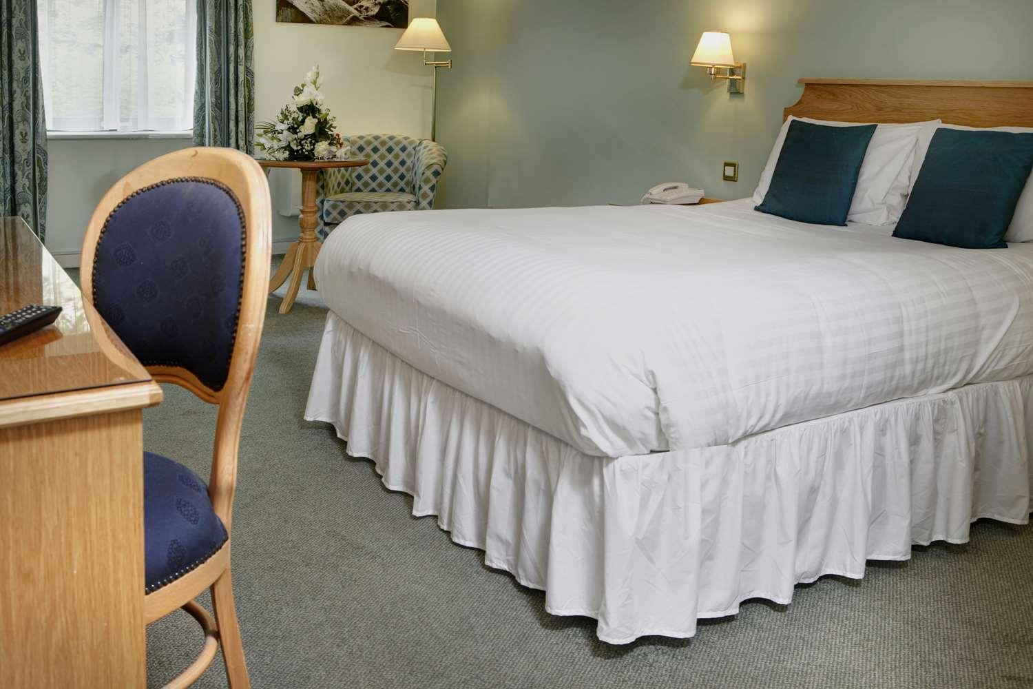 Best Western Plus Bentley Hotel, Leisure Club & Spa Thorpe on the Hill  Exterior foto
