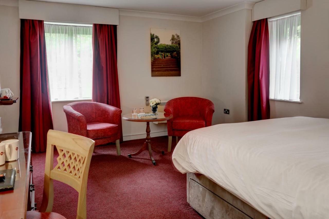 Best Western Plus Bentley Hotel, Leisure Club & Spa Thorpe on the Hill  Exterior foto