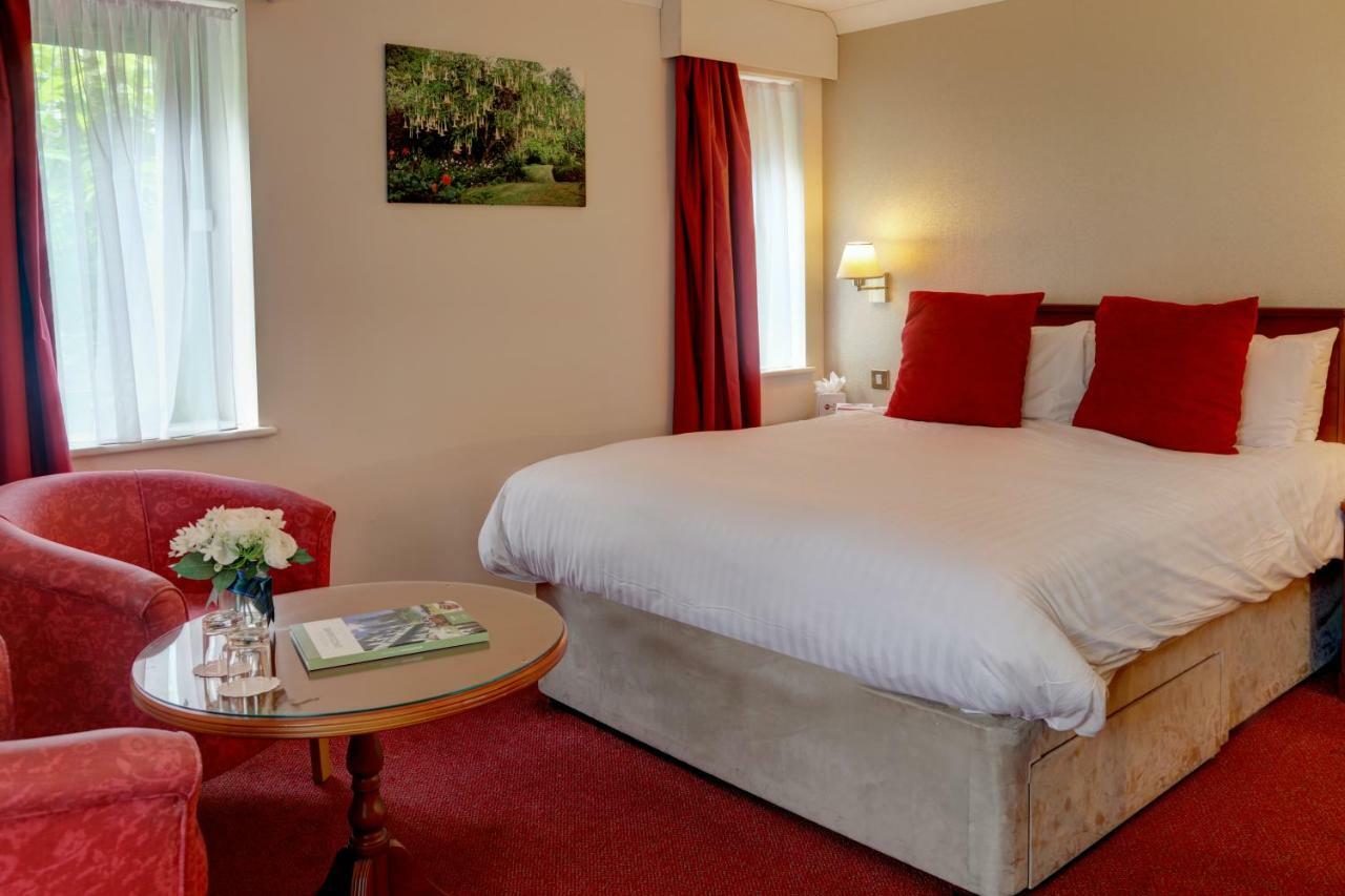 Best Western Plus Bentley Hotel, Leisure Club & Spa Thorpe on the Hill  Exterior foto
